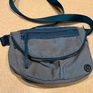 Lululemon festival bag